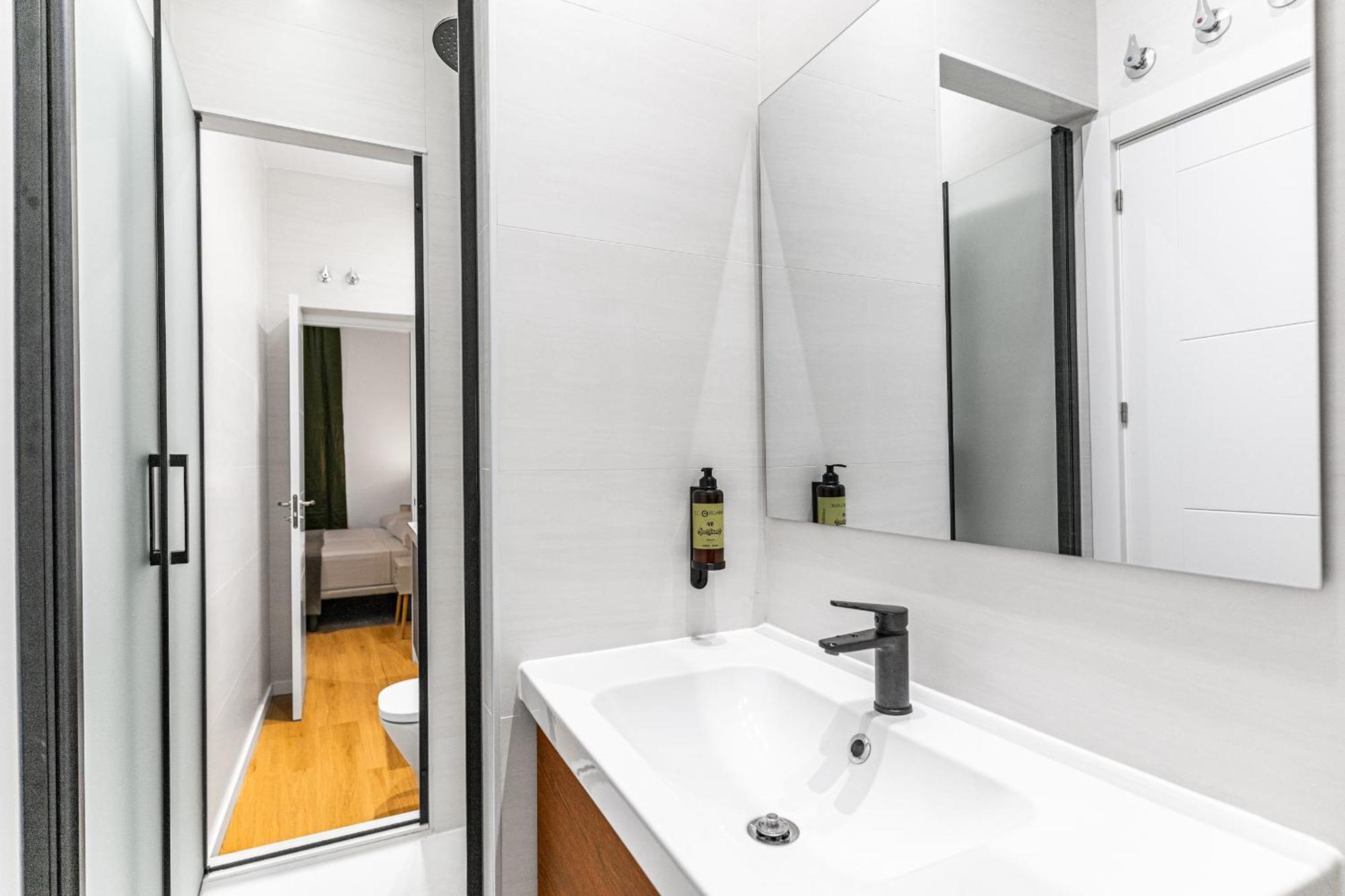 Vr Jeronima Apartments Madrid Eksteriør billede