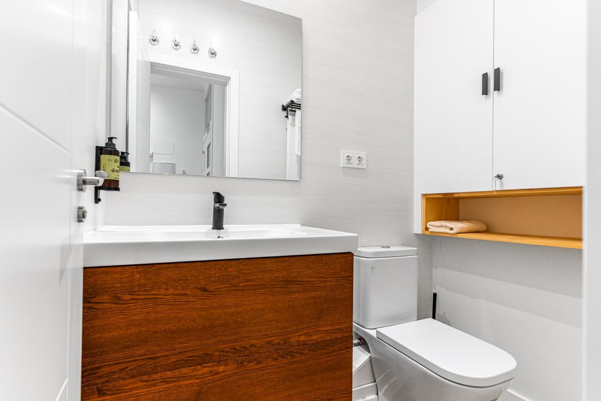 Vr Jeronima Apartments Madrid Eksteriør billede