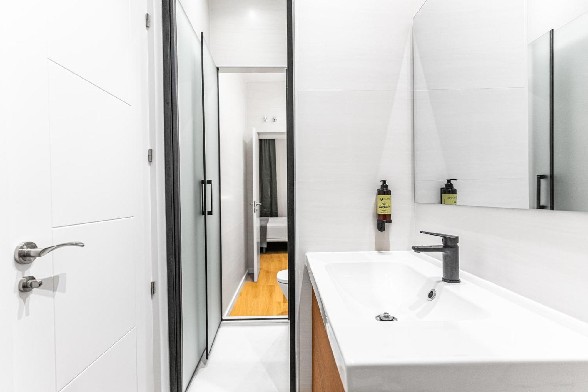 Vr Jeronima Apartments Madrid Eksteriør billede